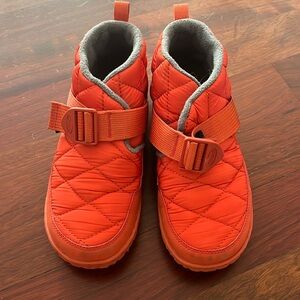 Chaco ramble puff boots